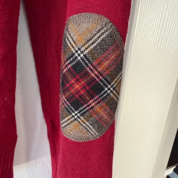 L.A.M.B Letter Cardigan Sweater - Picture 4 of 8